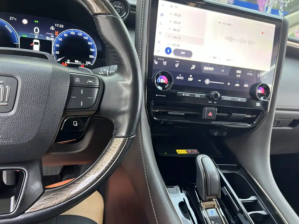 Toyota Vellfire — миниатюра 14