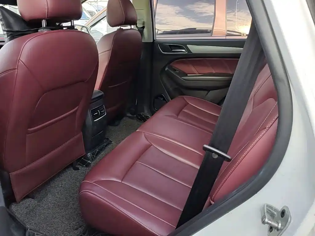 Roewe RX5 — миниатюра 17