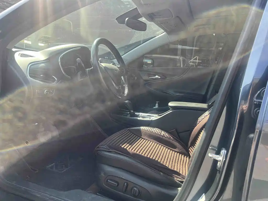 Chevrolet Malibu XL — миниатюра 10