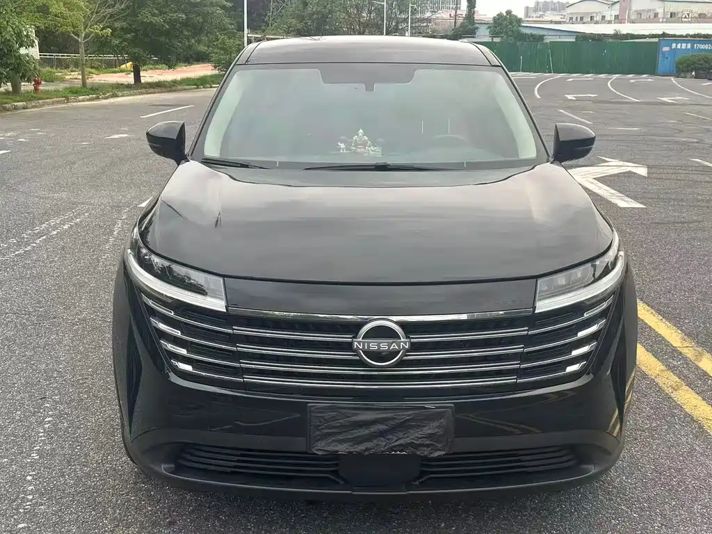 Nissan Teramont — миниатюра 8