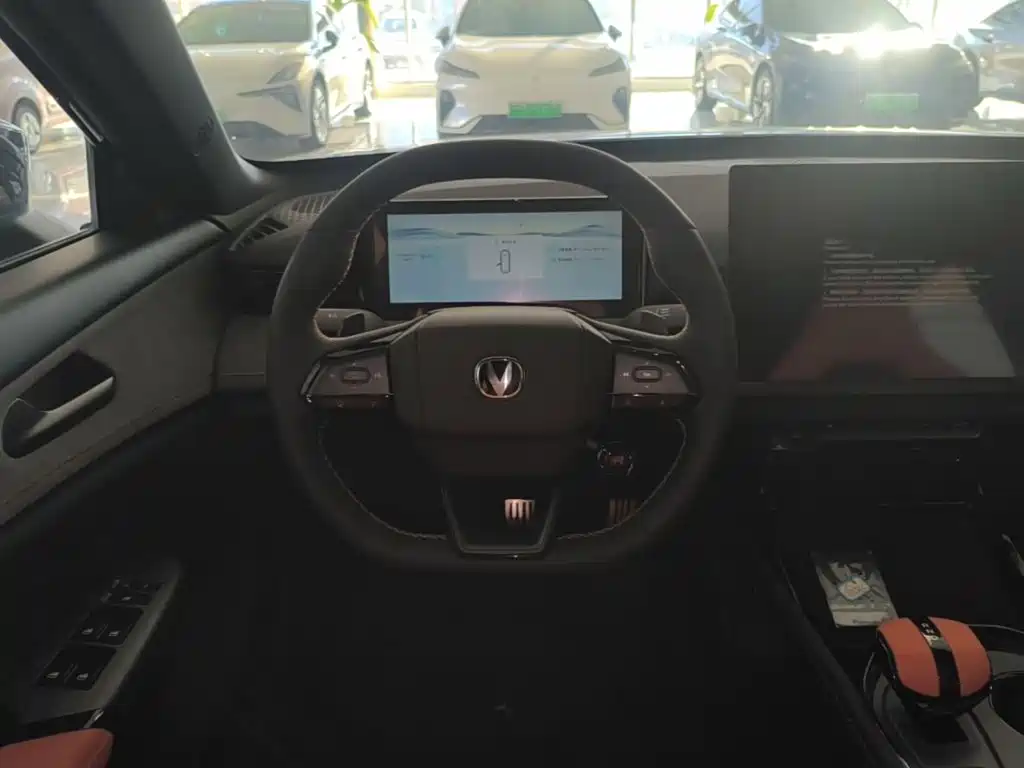 Changan UNI-V — миниатюра 11