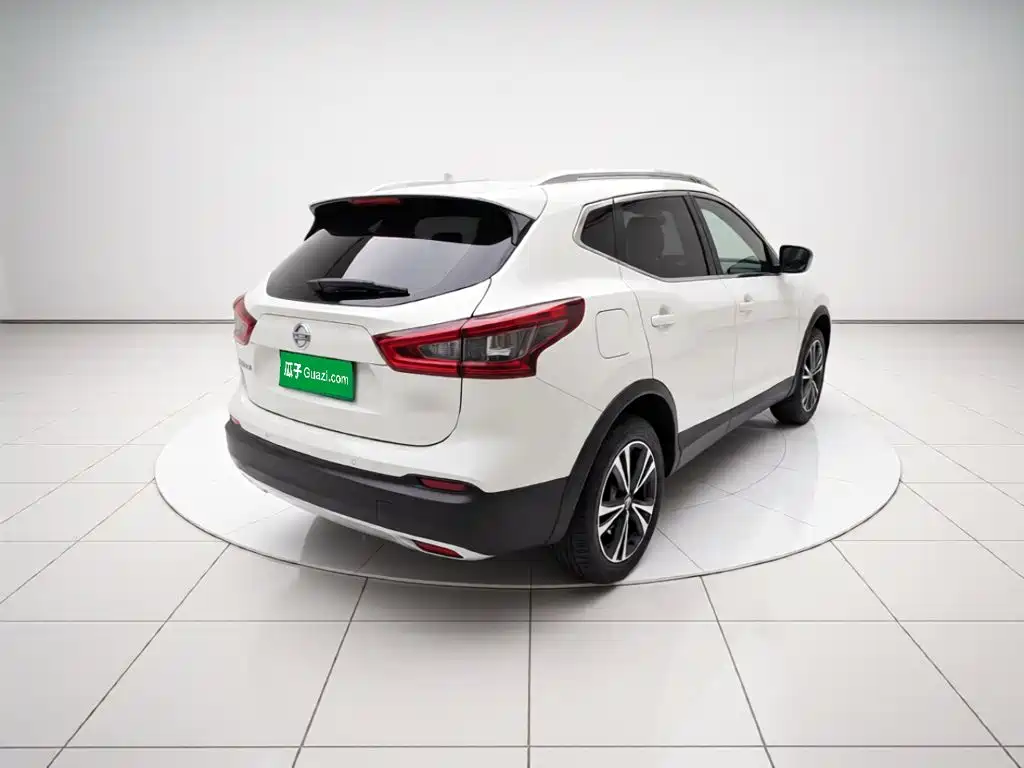 Nissan Qashqai — миниатюра 6
