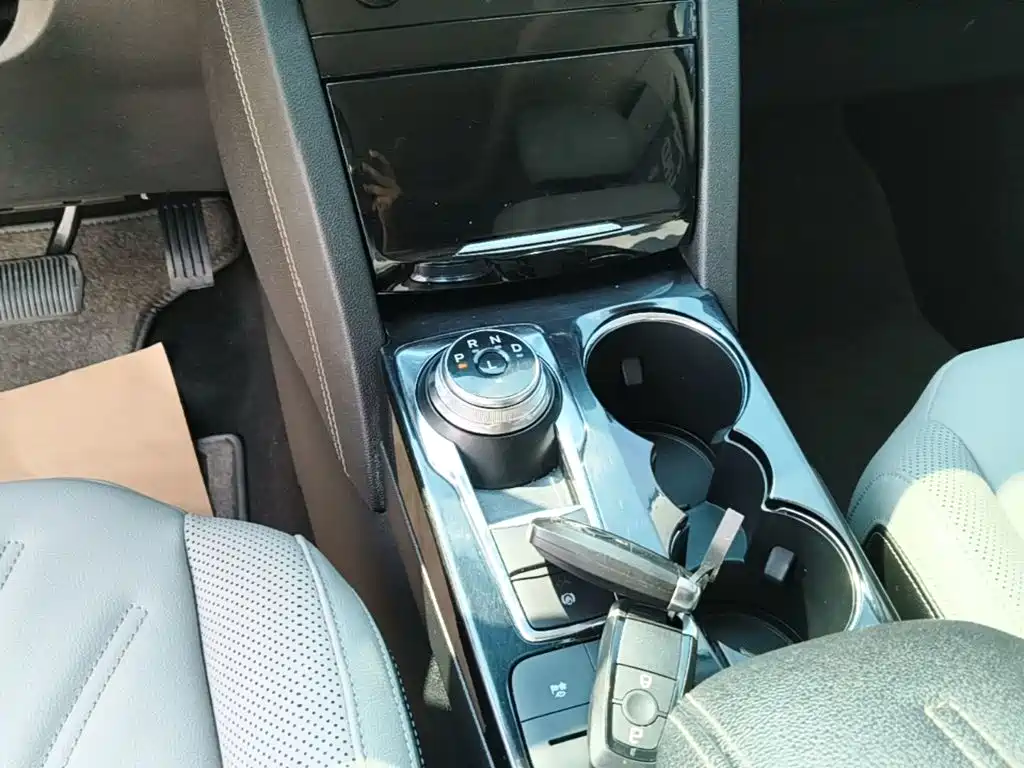 Ford Escape — миниатюра 14