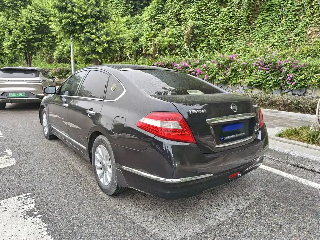 Nissan Teana — миниатюра 6