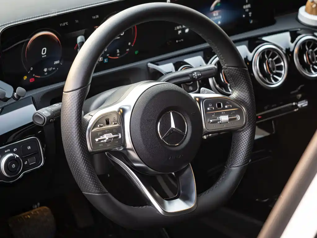 MERCEDES-BENZ A CLASS