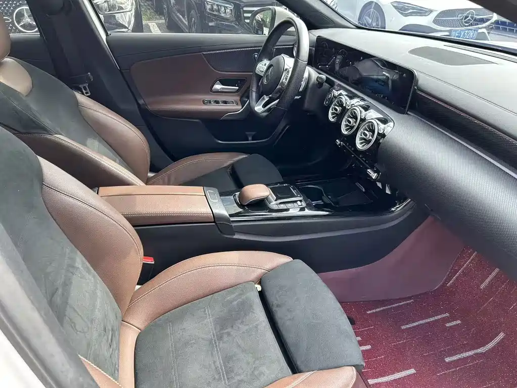 Mercedes-Benz A-Class — миниатюра 14