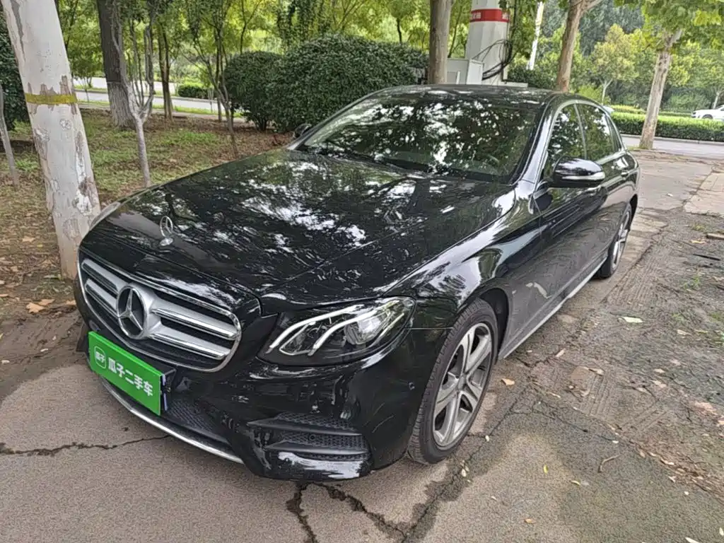 Mercedes-Benz E-Class — миниатюра 2