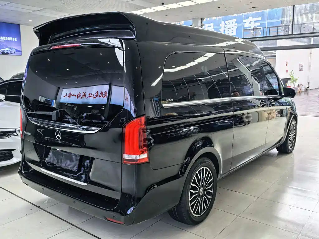 Mercedes-Benz V-Class — миниатюра 6