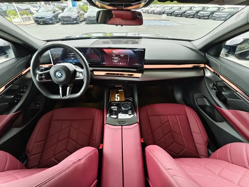 BMW i5 — миниатюра 14