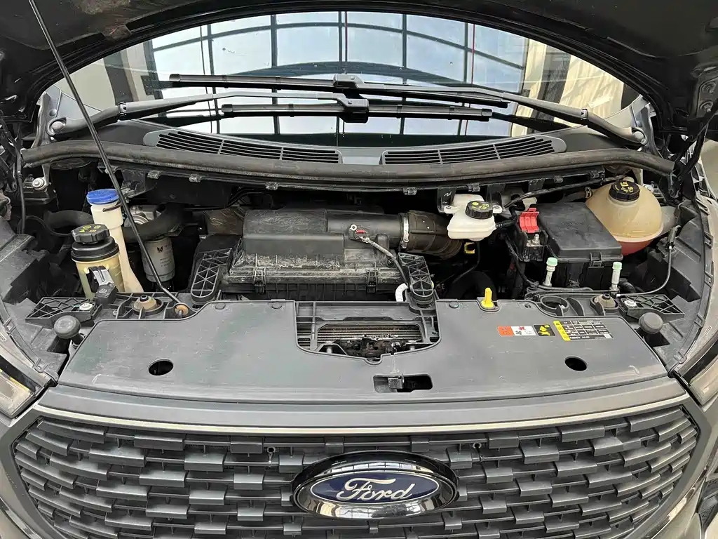 Ford Transit — миниатюра 8