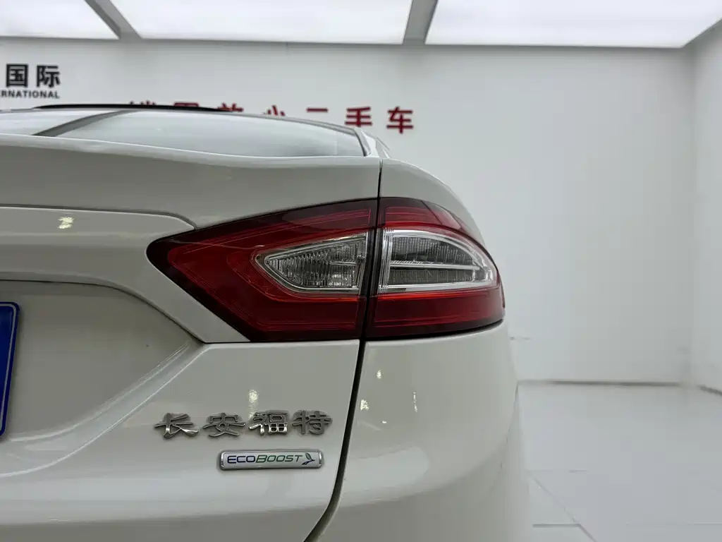 Ford Mondeo — миниатюра 16