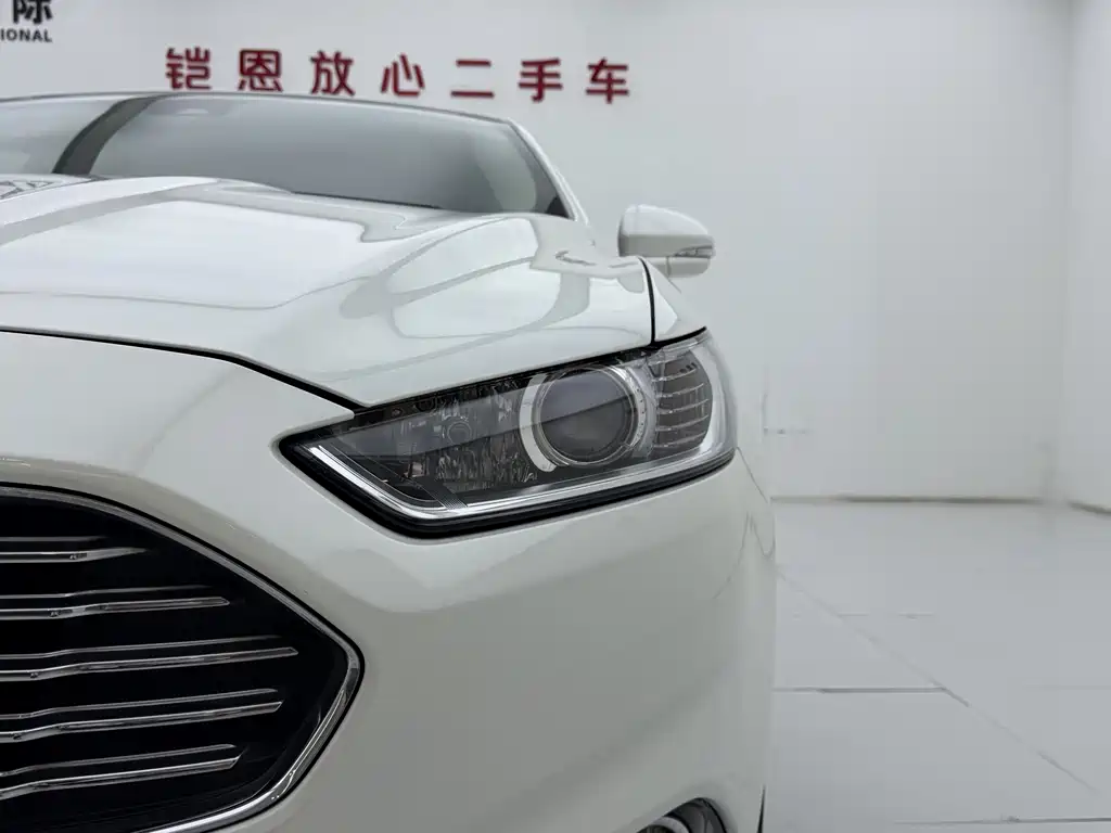 Ford Mondeo — миниатюра 15