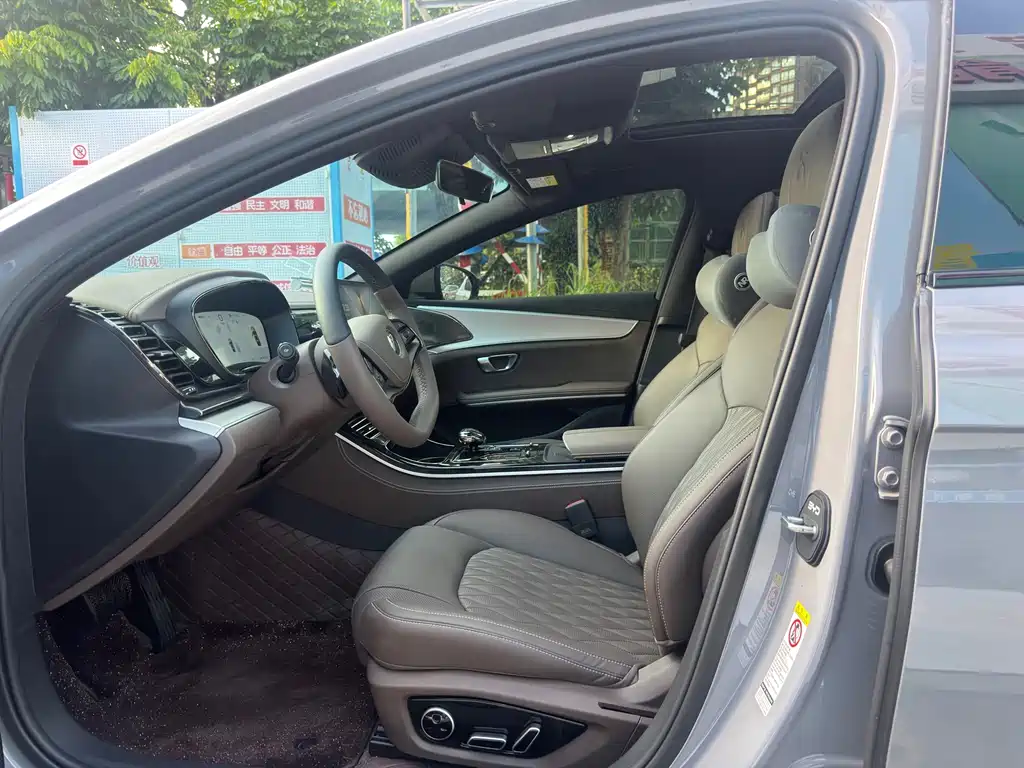 BYD Han — миниатюра 4