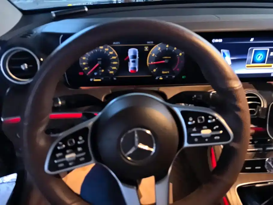 Mercedes-Benz E-Class — миниатюра 15