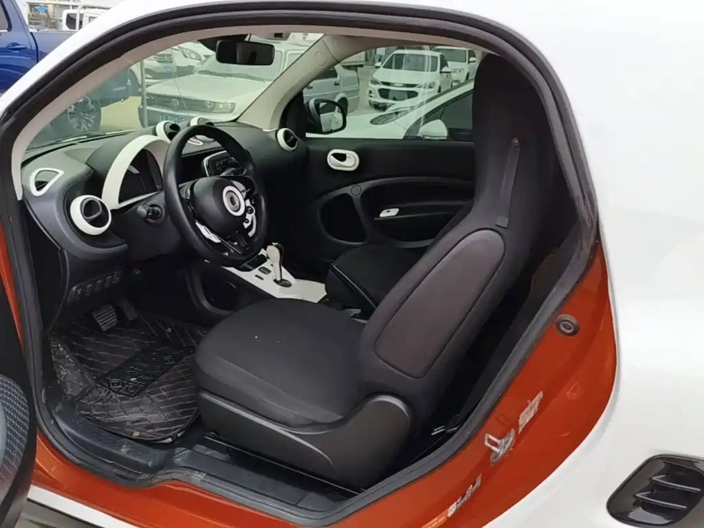 smart Smart Fortwo — миниатюра 15