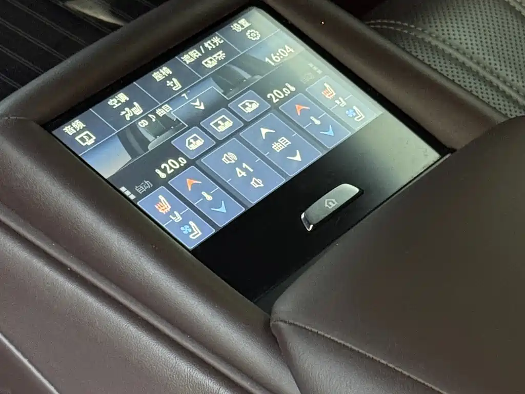 Lexus LS 2020 500h Luxury VI