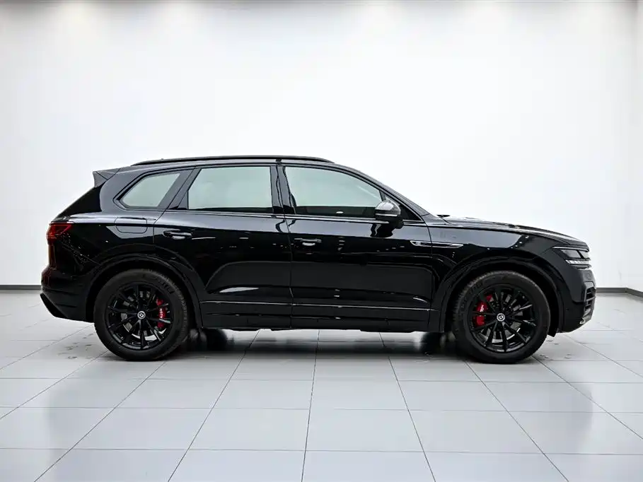 Volkswagen Touareg 2022 3.0TSI Sport