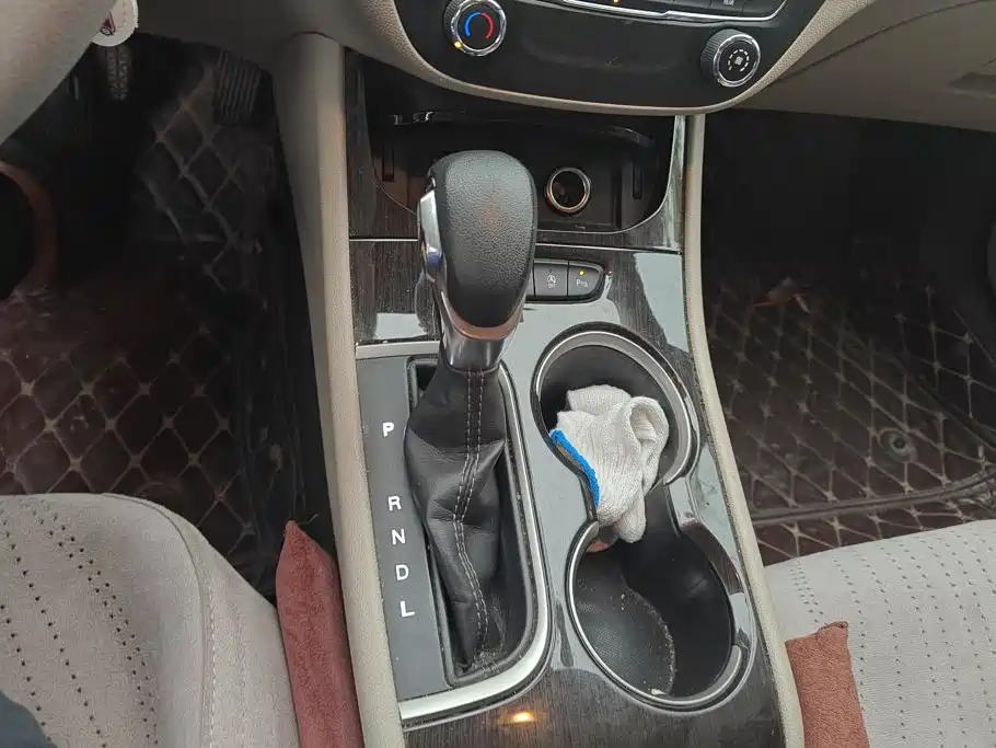 Buick Verano — миниатюра 16