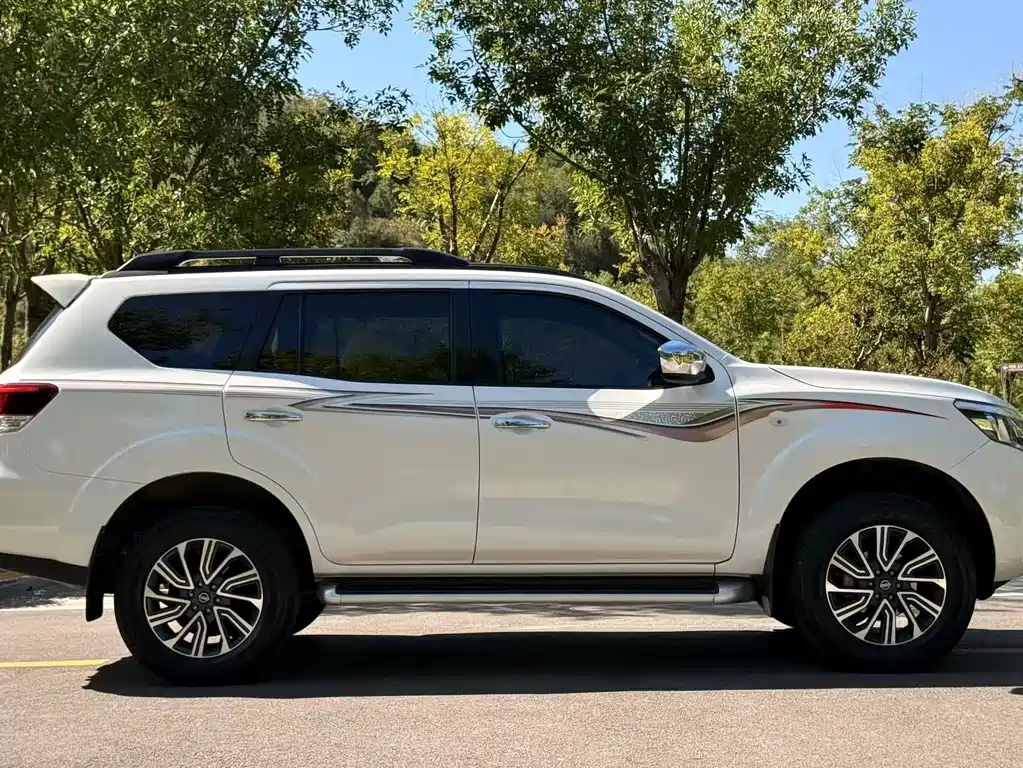Nissan Terra — миниатюра 4