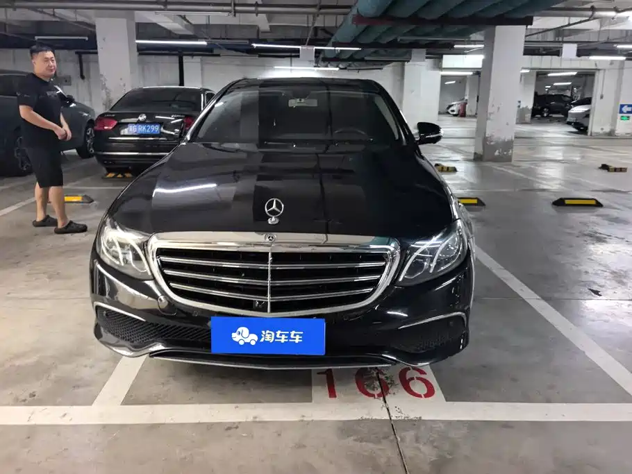 Mercedes-Benz E-Class — миниатюра 2