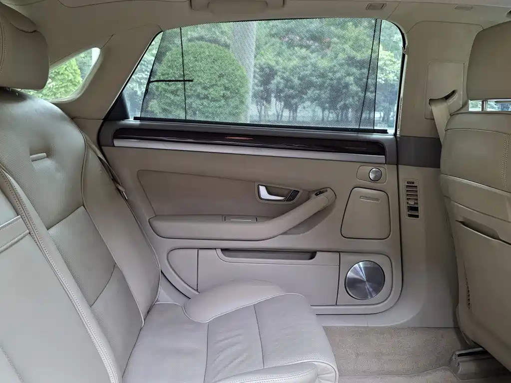 Audi A8 — миниатюра 34
