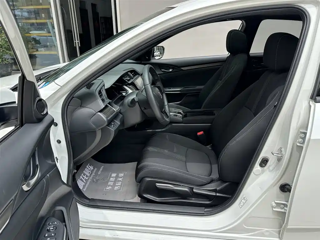 Honda Civic 2021 HATCHBACK 220TURBO CVT