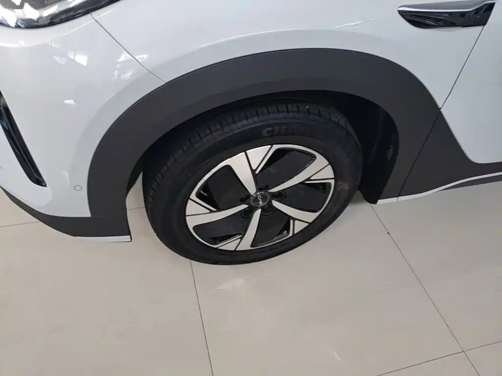 BYD Морской лев 05 EV — миниатюра 23