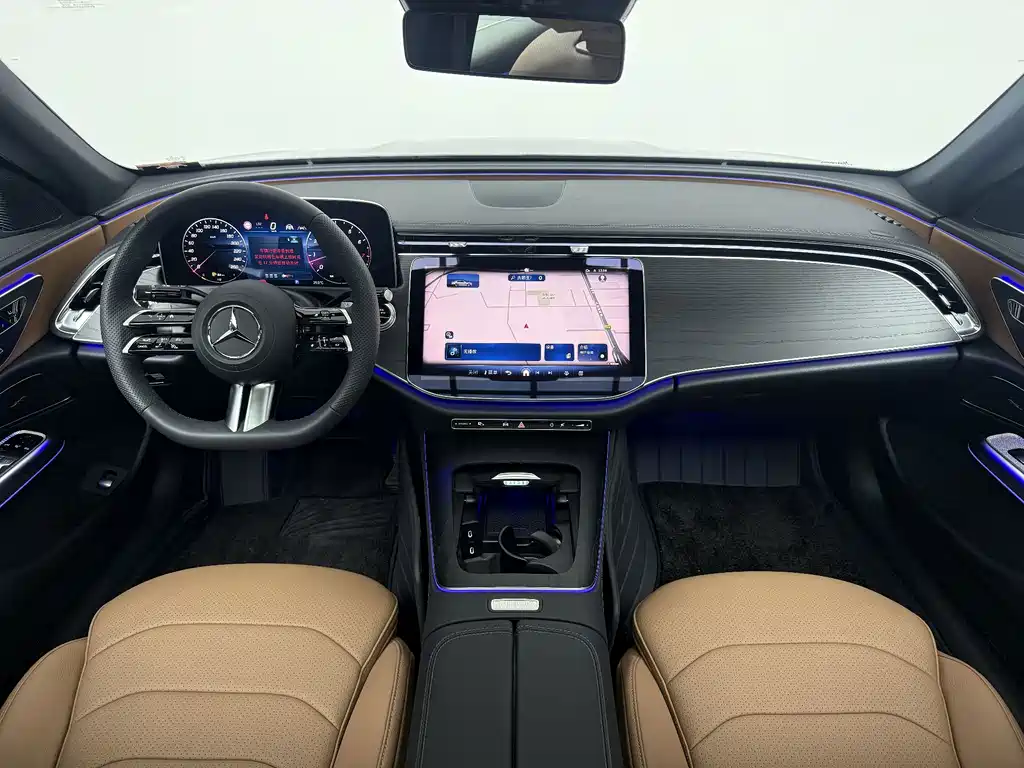 Mercedes-Benz E-Class — миниатюра 10