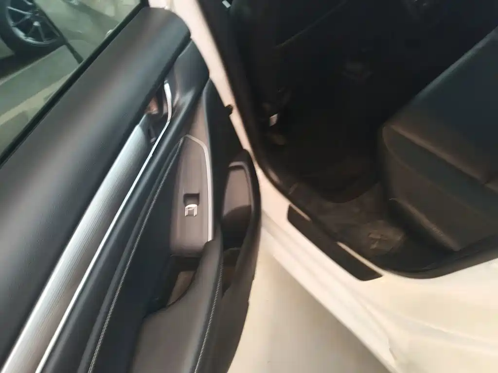 Honda Inspire — миниатюра 10
