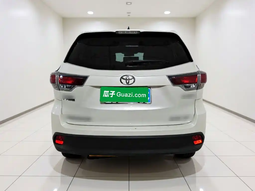 Toyota Highlander — миниатюра 3