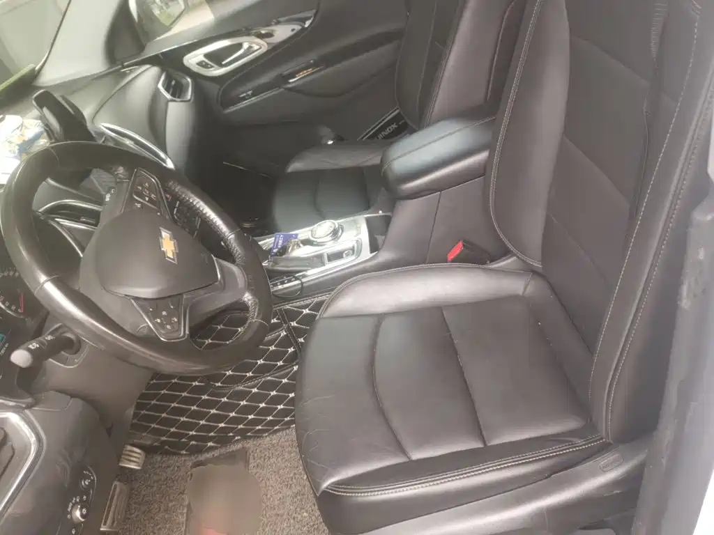 Chevrolet Equinox — миниатюра 16