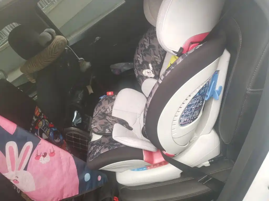 Chevrolet Equinox — миниатюра 18