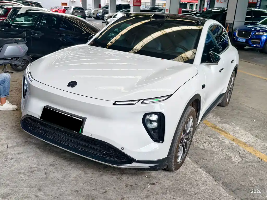 NIO EC6