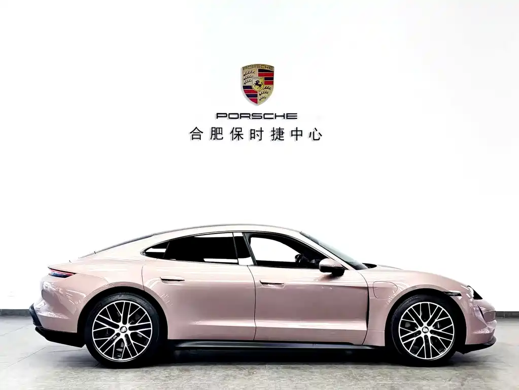 Porsche Taycan — миниатюра 7