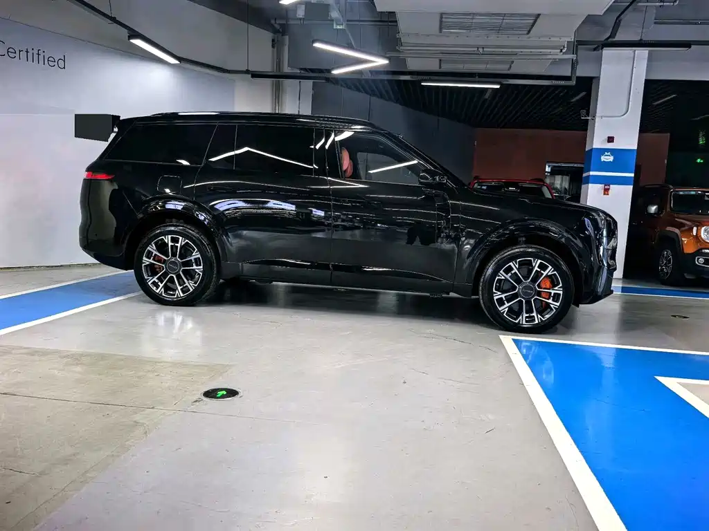 Lynk & Co 900 — миниатюра 7