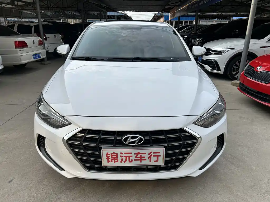Hyundai Elantra — миниатюра 2