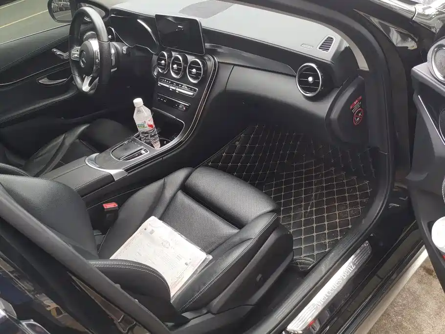 Mercedes-Benz C-Class — миниатюра 8