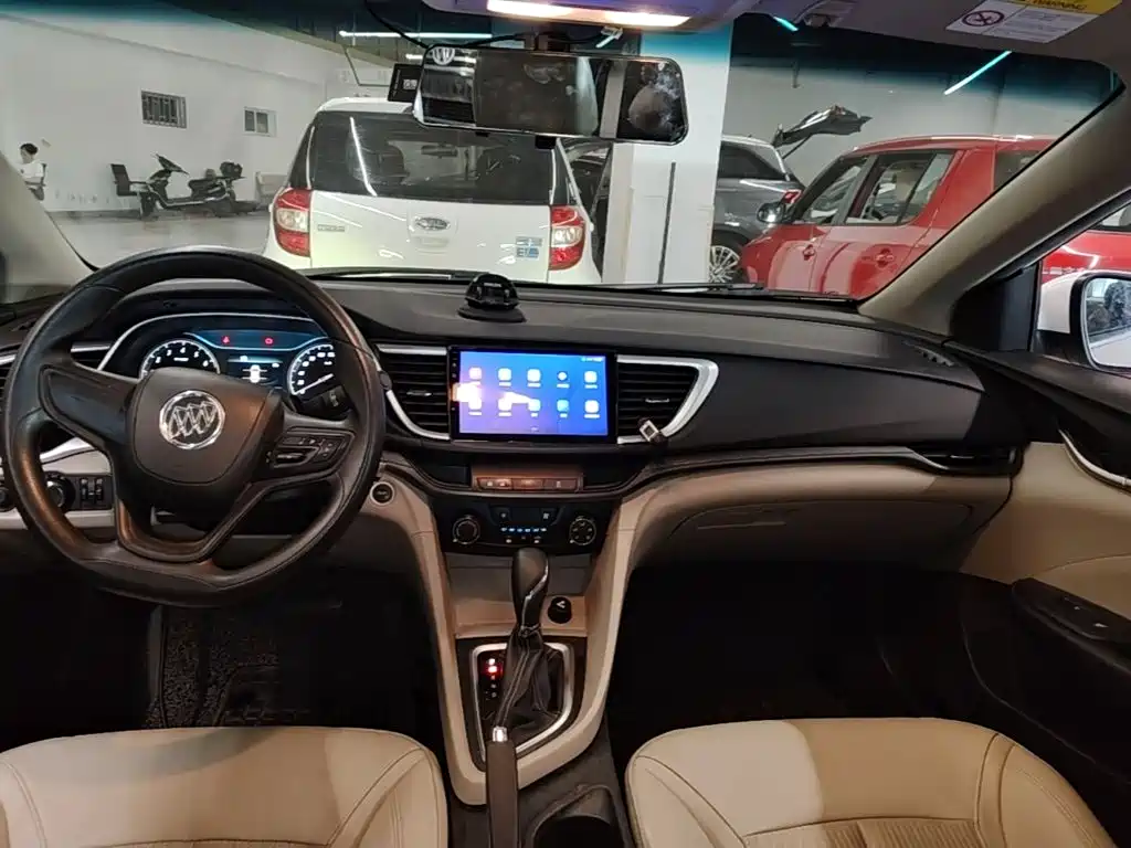 Buick Excelle — миниатюра 10