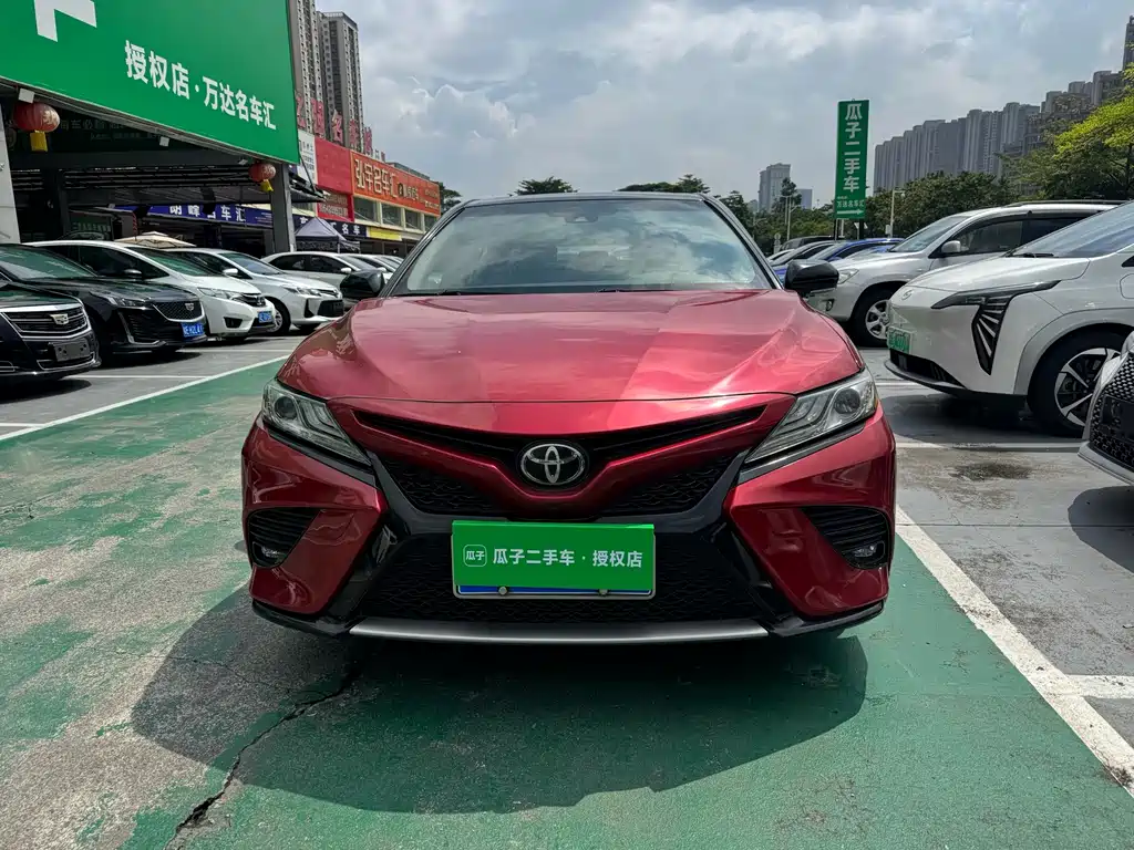 Toyota Camry — миниатюра 2
