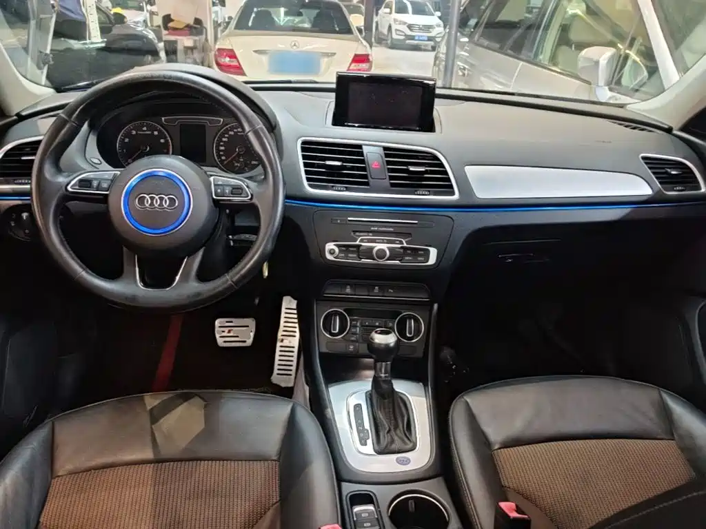 Audi Q3 — миниатюра 10