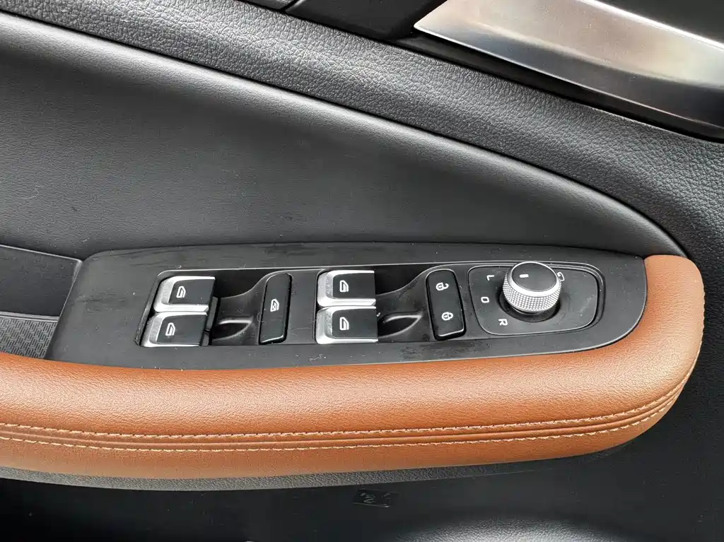 Geely Vision X6 — миниатюра 16