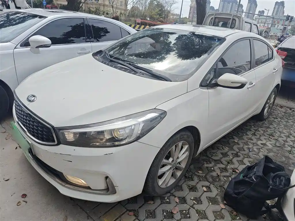 Kia K3 2016