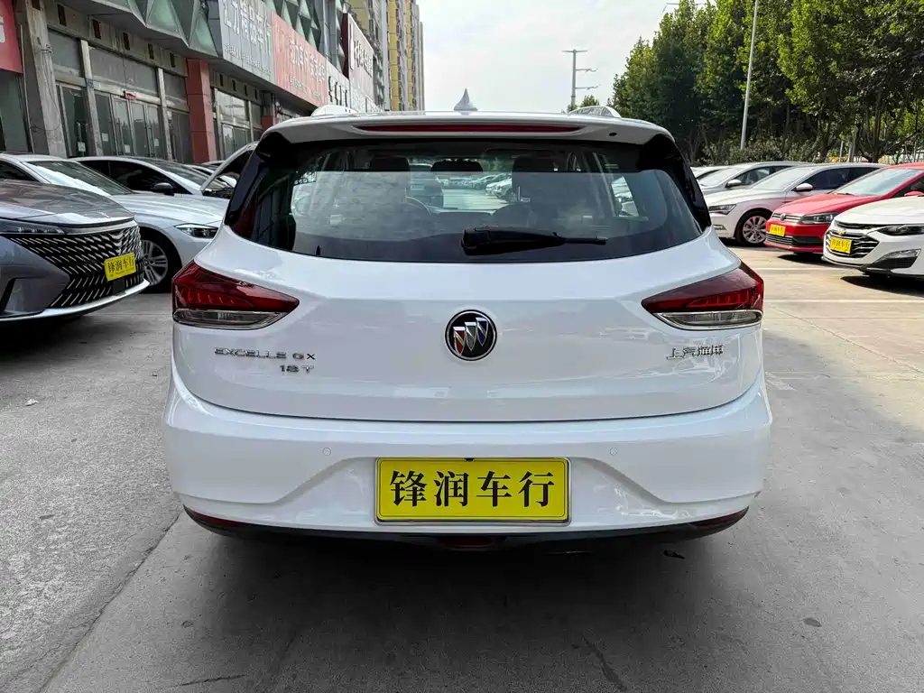 Buick Excelle — миниатюра 6