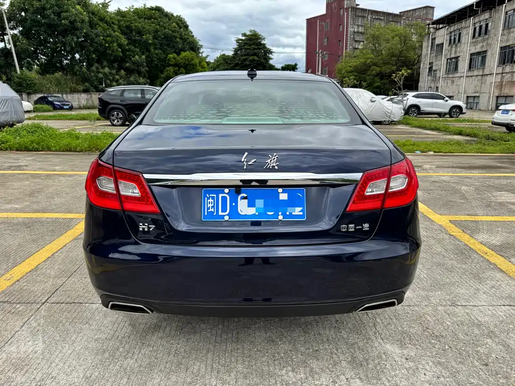 Hongqi Hongqi H7 — миниатюра 5