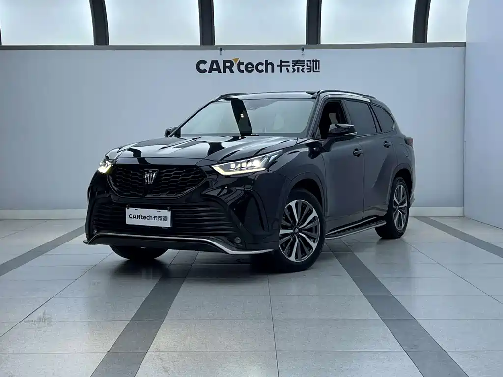 Toyota Crown Kluger