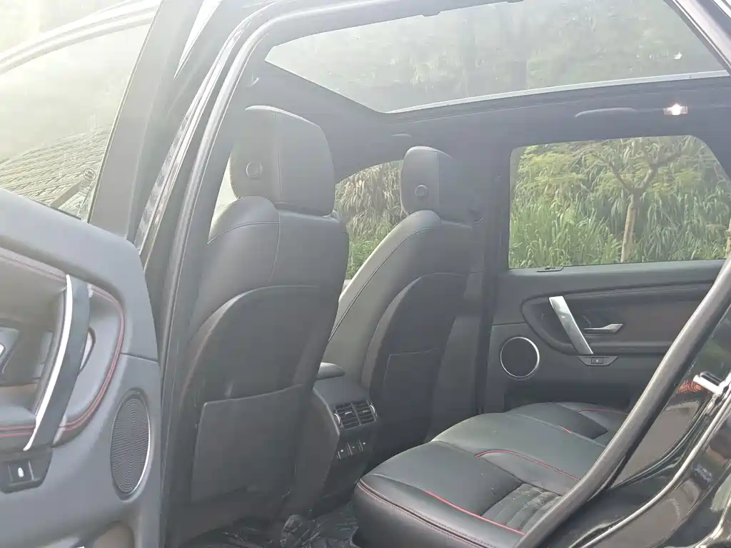 Land Rover Discovery Sport Hybrid — миниатюра 8