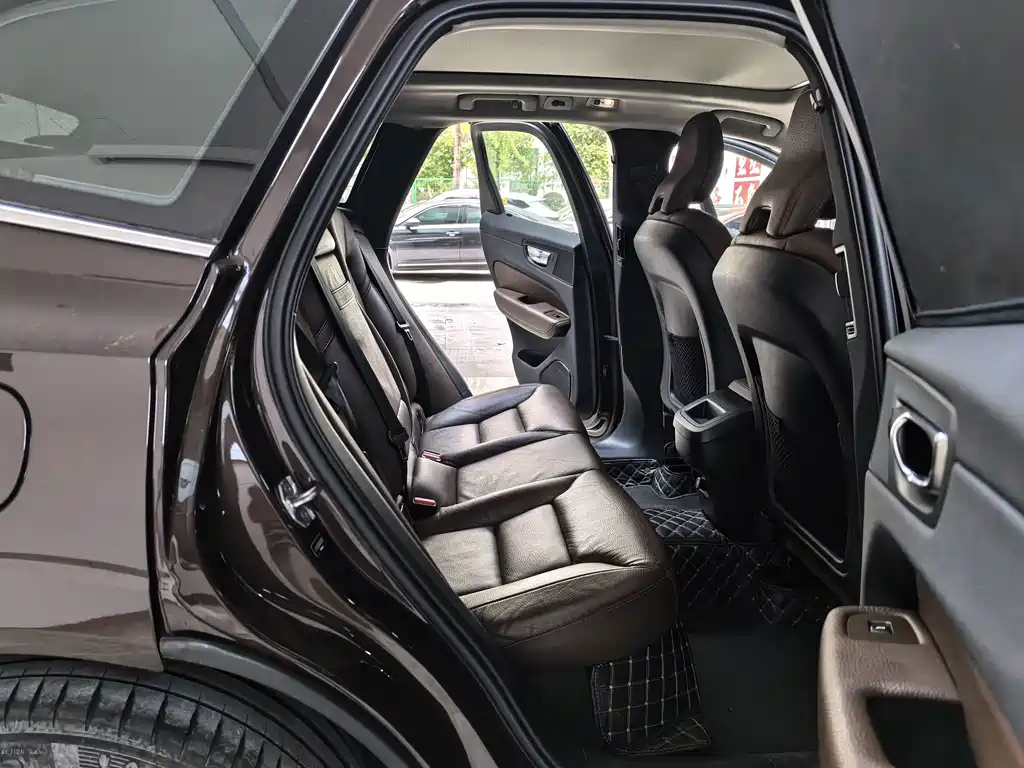 Volvo XC60 — миниатюра 14