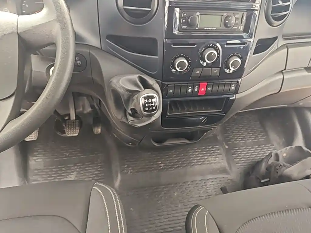 IVECO Ousheng — миниатюра 14