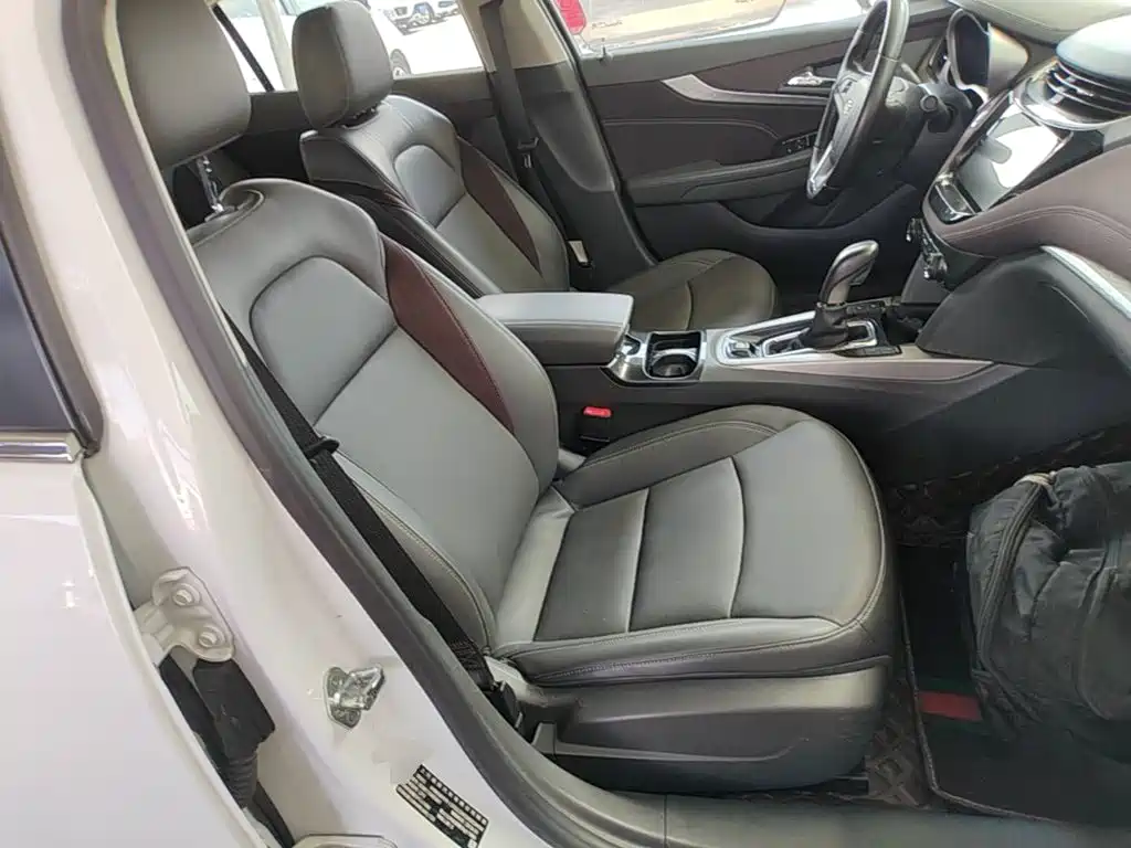 Chevrolet Malibu — миниатюра 25