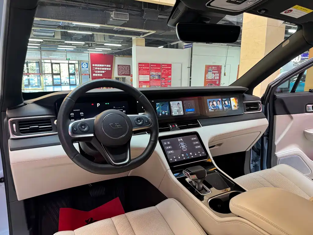 Li Auto Li ONE — миниатюра 13